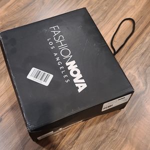 Ladies color nude heels